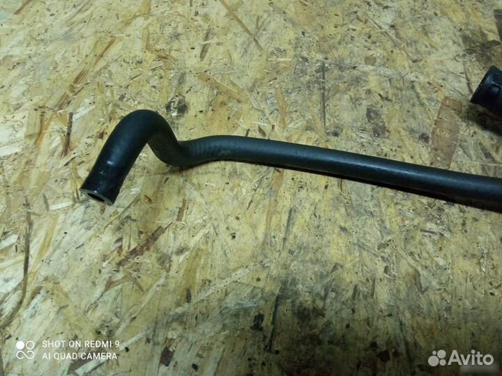Патрубок отопителя Mercedes Benz w124 4