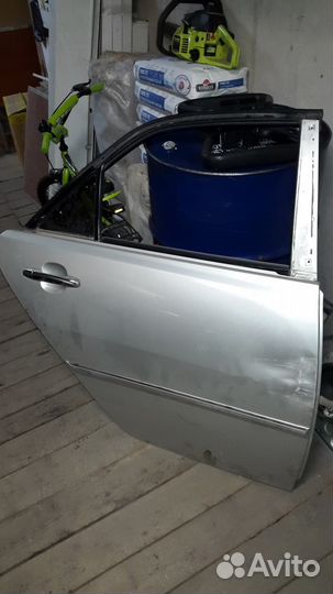 Продам двери Марк 2