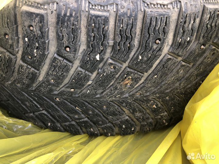 Michelin X-Ice North 235/45 R18 98