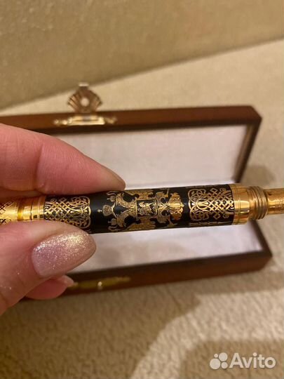 Шариковая ручка сувенирная