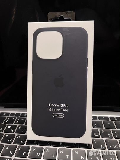 Apple Silicone case MagSafe iPhone 13 pro