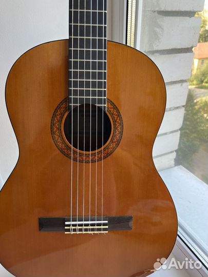 Классическая гитара yamaha c40