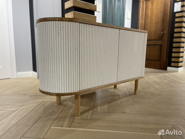 Комод из массива дуба