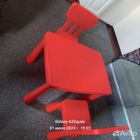 Детский столик и стульчики IKEA