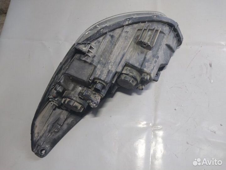 Фара передняя правая Hyundai Ix35 хэтчбэк G4KD