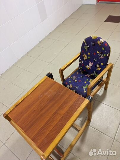 Стул со столом