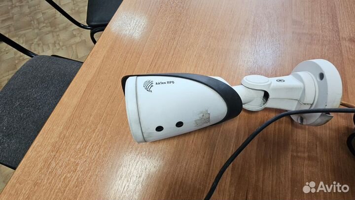 Камеры наблюдения и муляжи