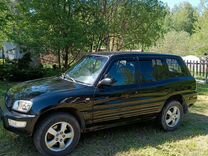 Toyota RAV4 2.0 MT, 1999, 239 000 км, с пробегом, цена 645 000 руб.