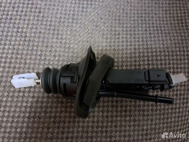 Главный цилиндр сцепления Ford