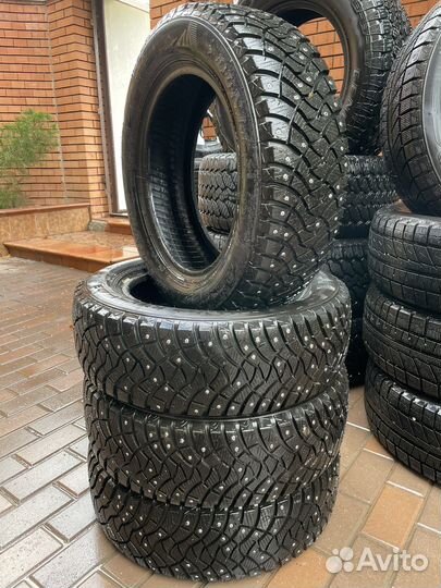 Dunlop SP Winter Ice 03 185/65 R15 92T