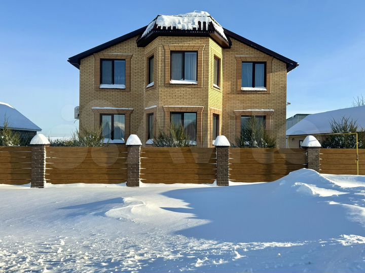 Дом 307 м² на участке 22 сот.