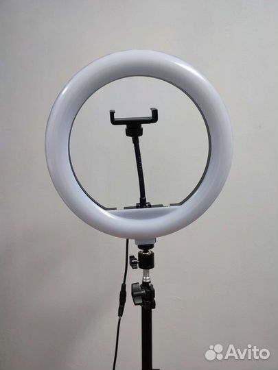 Лампа кольцевая YA- 320 a