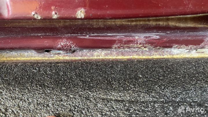 Продам дверь на Ваз 2110/2112