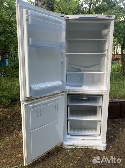 Холодильник Indesit