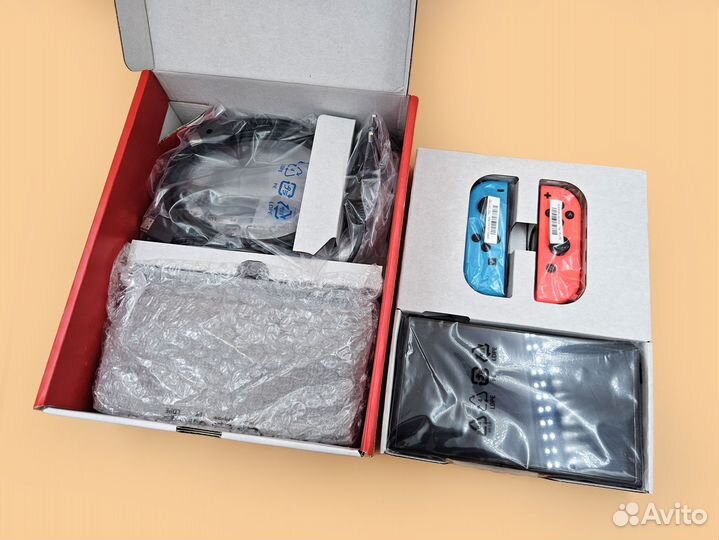 Новый прошитый Nintendo Switch Oled + игры