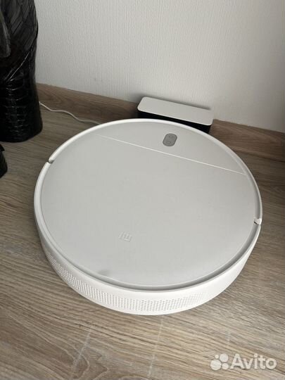Робот пылесос xiaomi mi robot vacuum mop essential