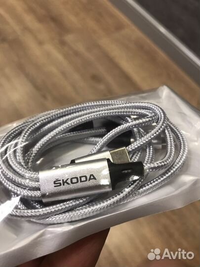 Кабель Шкода для зарядки 3 в 1 Skoda USB-C