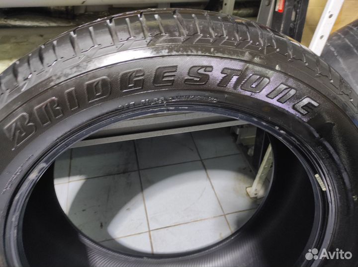 Bridgestone Dueler H/T 275/50 R22 111