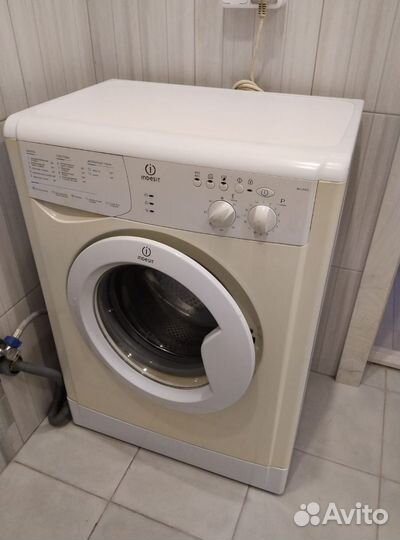 Стиральная машина indesit