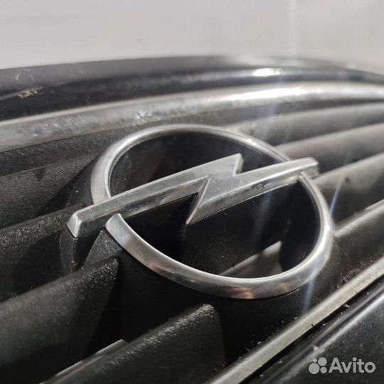 Капот opel zafira a nn