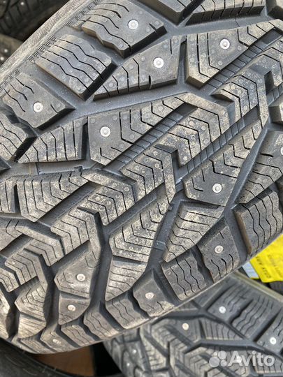 Kormoran SUV Stud 215/65 R16