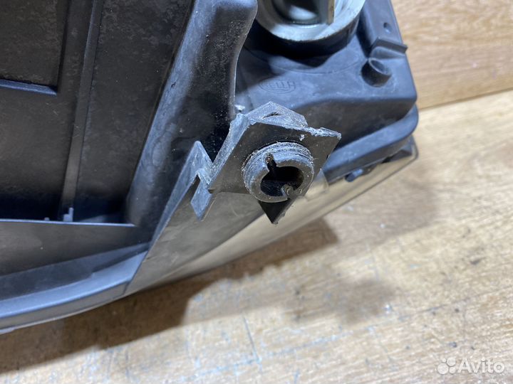 Фара правая Audi A6 C5 дорест 142161