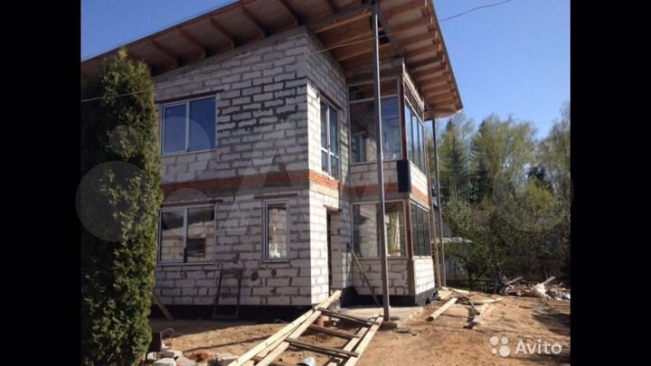 Дом 200 м² на участке 9 сот.