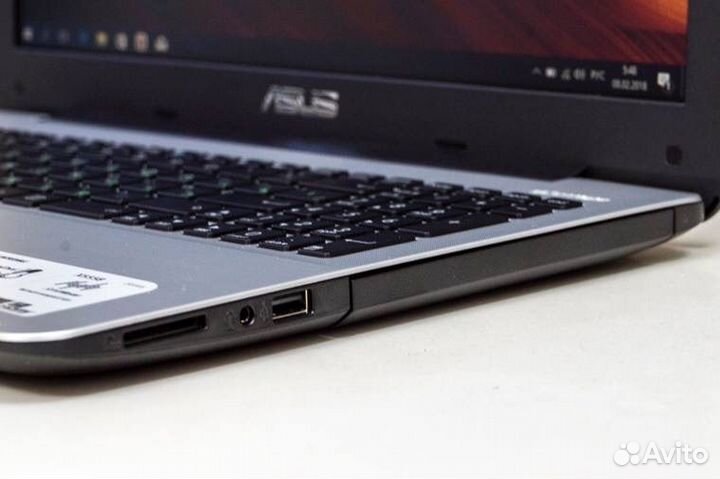 Ноутбук asus