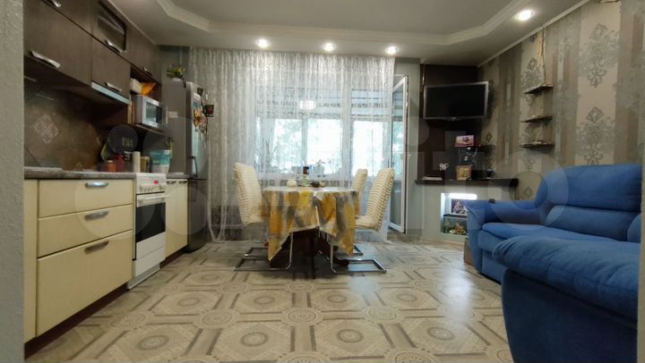 3-к. квартира, 65 м², 1/9 эт.