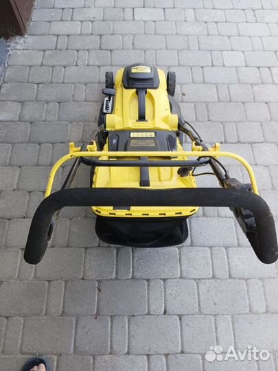 Газонокосилка электрическая