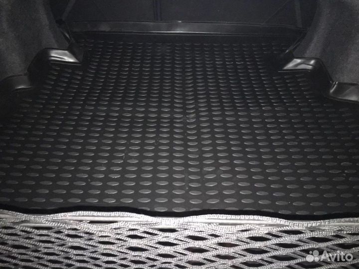 Коврик резиновый на camry