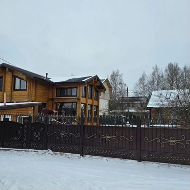 Дом 288 м² на участке 10 сот.