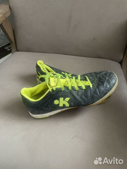 Футбольные бутсы для зала детские