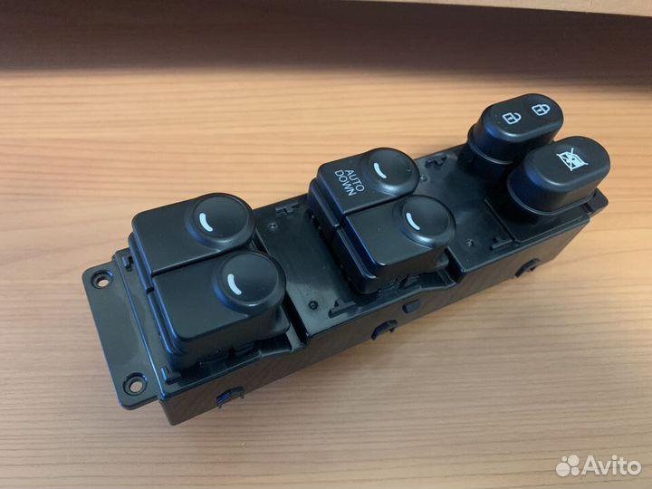 Блок управления стеклоподъемниками Хендай Солярис