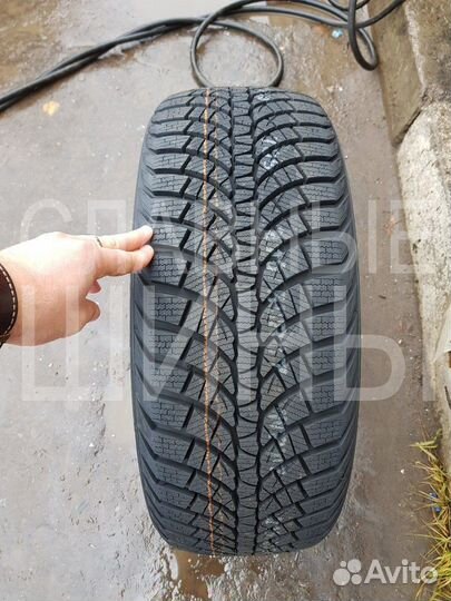 Kumho WinterCraft WP71 245/45 R18 100V