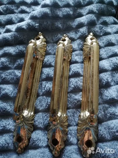 Мебельные ручки.оконные,дверные.лот 3 шт