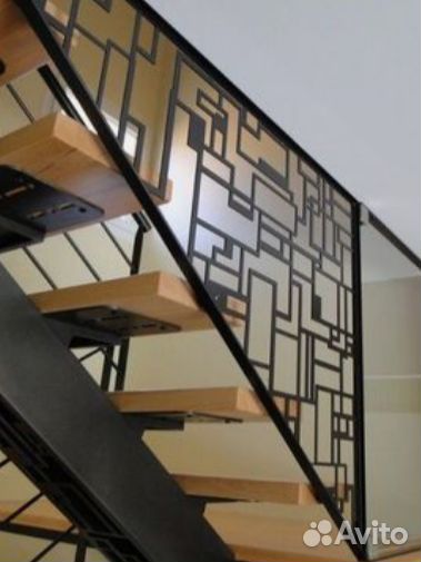 Лестница на металлокаркасе.Монокосоур