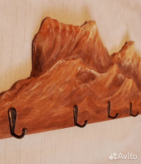 Ключница из массива ясеня