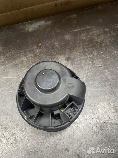 Моторчик печки ford