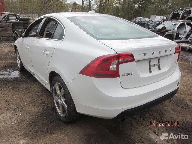 Разбор на запчасти Volvo S60 2010-2013