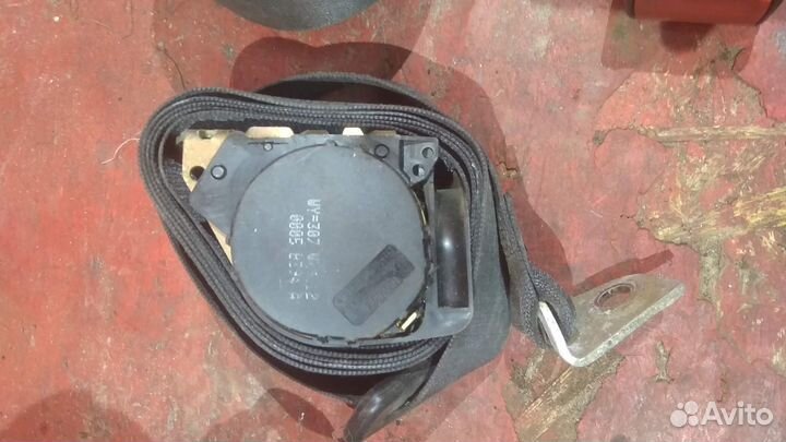 Ремень безопасности задний левый/пр.Мерседес W210