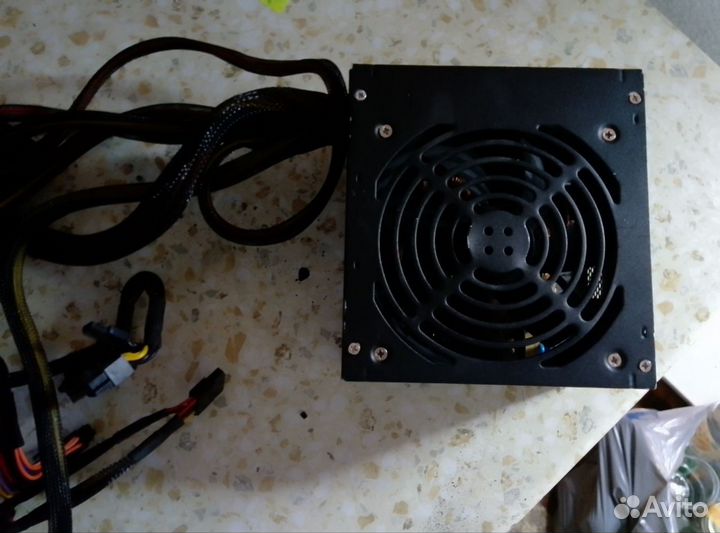 Блок питание на 650 ват