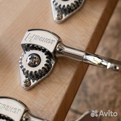 Бас-гитара Cort NJS4-WHT (чехол в комплекте)