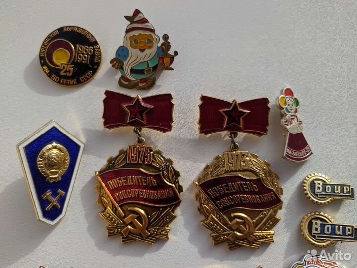 Значки СССР и современные