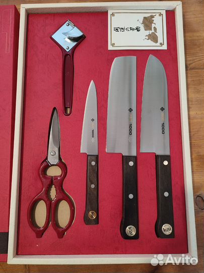 Набор кухонных ножей KAI
