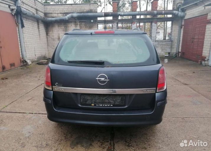 Opel Astra H 2007 г по запчастям