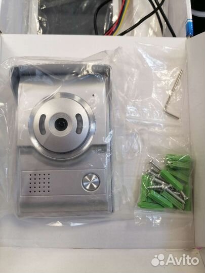 Видеодомофон новый