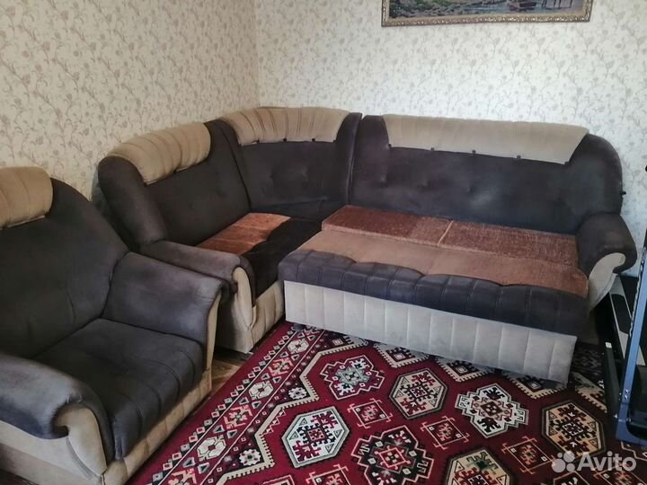 Большой угловой диван бу