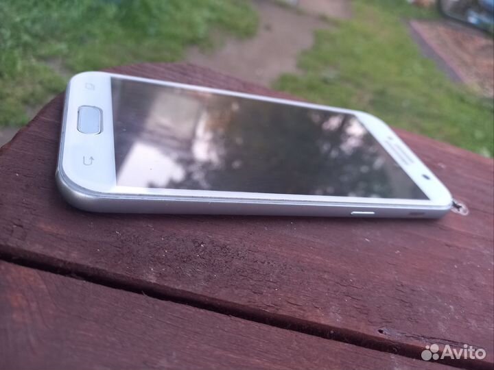 Samsung Galaxy A5 (2017) SM-A520F/DS, 3/32 ГБ