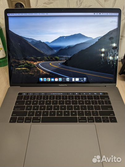 Macbook pro 15 2017 i7 16gb